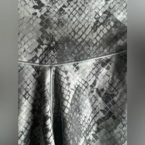 NWOT offline by aerie 7/8 leggings size large long thumbnail 3