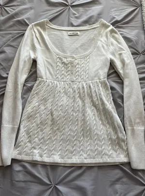 Hollister Long Sleeve Top thumbnail 1