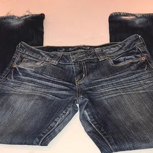AE jeans thumbnail 1