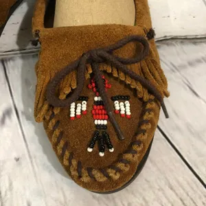 Minnetonka Moccasins Thunderbird Boat Moc Brown beaded size 8.5 thumbnail 6