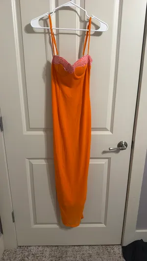 Cherley Orange & Pink Lace Bust Maxi Dress – Size Small thumbnail 6