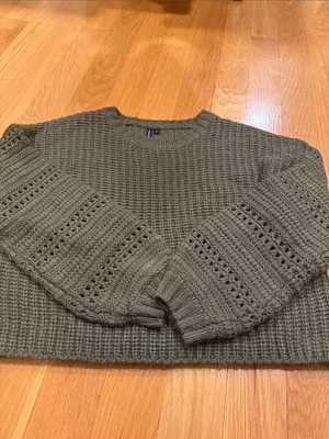Moon & Madison women’s sweater size small . thumbnail 2