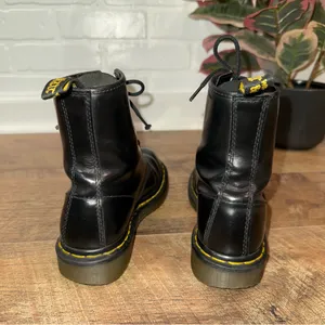 Dr. Martens 1460 Women’s 8-Eyelet Black Leather Boots thumbnail 8
