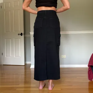 Sincerely Jules Women’s Black Denim Cargo Maxi Skirt Size 5/26 NWT thumbnail 3