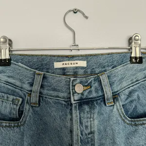 PacSun Medium Blue High Waisted Straight Leg Jeans thumbnail 7
