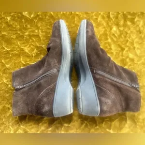 bass lite Monica Ankle Boots Brown Suede/Leather Size 9.5M Side Zip￼ thumbnail 5