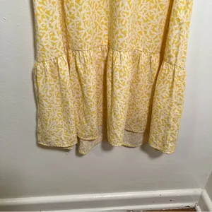 A New Day Women's Sz XS Ruffle Hem Dress Yellow White Floral V-Neck Short Sleeve thumbnail 5