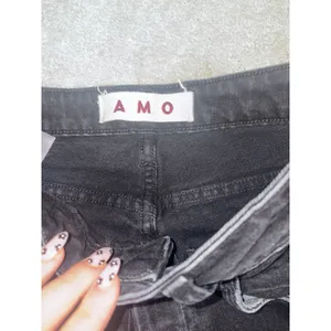 AMO Jeans Women's 26 Babe Black Magic Straight Leg Released Raw Frayed Hem thumbnail 4