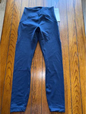 Lululemon Instill High Rise 25” True Navy Size 4 NWT thumbnail 3