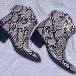 Style & Co. MyKenna Western Snakeskin Ankle Booties Size 9 thumbnail 5