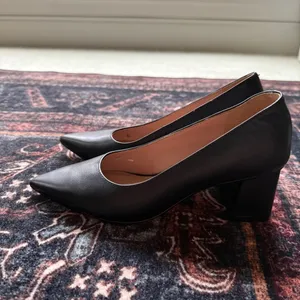 Linea Paolo Black Block Heel Pointy Toe‎ Shoes Leather Pumps thumbnail 4