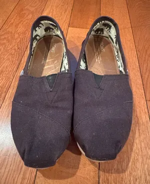 TOMS Classic Black Canvas Slip‑On Shoes Women’s 8 Comfort Casual Everyday thumbnail 1