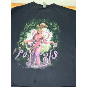 Melanie Martinez‎ Portals Graphic Tee Raw Hem Black Size L Grunge Indie Sleeze thumbnail 4