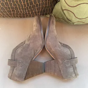 Charles by Charles‎ David Heeled Ankle Boots 7.5 thumbnail 7