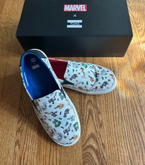 Tom’s x Marvel Shoes thumbnail 1
