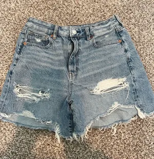 American Eagle Shorts Denim Distressed High-Rise thumbnail 1