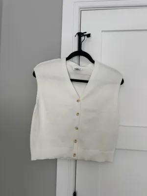 TJ Maxx Sweater Vest V-Neck thumbnail 2