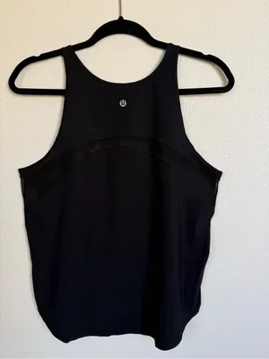 Lululemon Womens Black Mesh Panel Relaxed Yoga Workout Tank Top Estimated Size 8 thumbnail 2