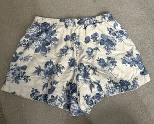 Abercrombie Linen pull on shorts thumbnail 3