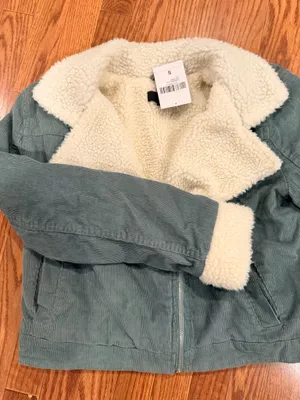 Forever 21 Sherpa and corduroy jacket thumbnail 3
