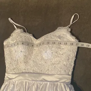 Women’s White Satin Full Length Prom Party Dress Corset Back Size 2 NWOT thumbnail 11