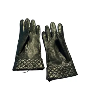 Fownes Womens Black Genuine Leather Quilted Cuff Insulated thinsulate Gloves M thumbnail 4