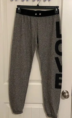 EUC Feathers women’s gray LOVE elastic band jogger‎ sweatpants medium thumbnail 1
