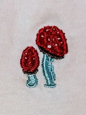 SHEIN cream mushroom top Red Size M thumbnail 5