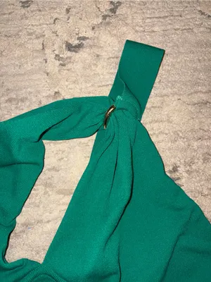 Zara Emerald Green One-Shoulder Ring-Accent Crop Top thumbnail 2