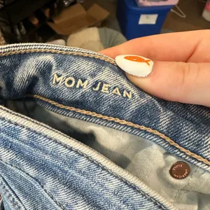 American Eagle Light Wash Distressed Mom Jeans Size 4 X-Short Length thumbnail 6