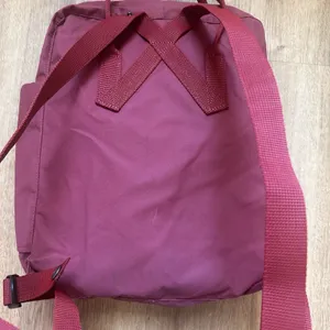 Fjallraven Kanken Backpack Bag In Ox‎ Red Unisex thumbnail 6