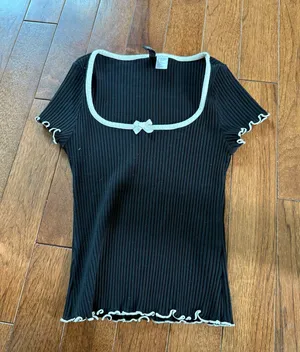 H&M Black and White Bow Top thumbnail 1
