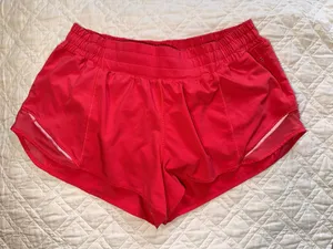 Lululemon Hotty Hot Low Rise Shorts 2.5” thumbnail 3