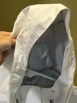 Women’s white Columbia waterproof jacket thumbnail 3
