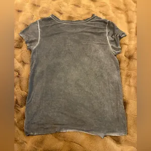 American Eagle Gray Women's Teeshirt from their Soft & Sexy Collection thumbnail 3