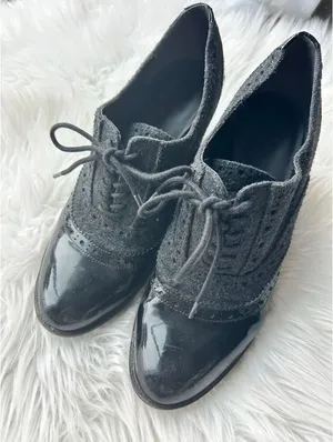 Franco Sarto Maze heeled oxfords in black patent leather and dark grey size 7.5 thumbnail 1