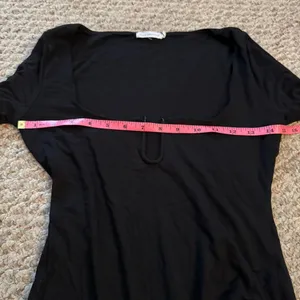 GOOD AMERICAN Stretch Jersey U Ring Bodysuit Long Sleeve Black- Size Medium (2) thumbnail 13