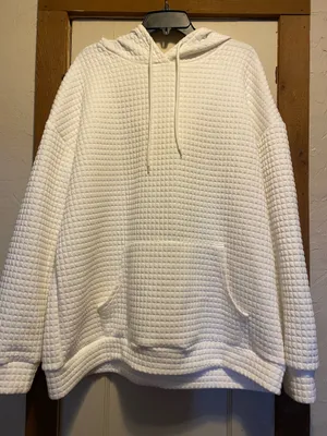 Woman’s white hoodie Size 2X thumbnail 1