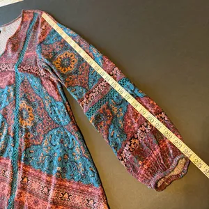 IDYLLWIND bohemian flowy viscose Top, A-Line, long sleeve V neck size M thumbnail 5