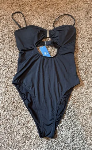 Cupshe Dream Destination One-Piece Swimsuit Black Cut Out Size Medium NWT thumbnail 1