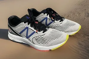 New Balance 890V6 Gray/Black Women's Running Shoes Size 10B thumbnail 1