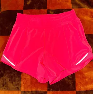 Lululemon Hotty Hot HR Shorts 4" thumbnail 1
