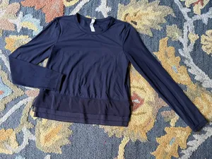 Lululemon Sole Training Long Sleeve Midnight Navy Size 2 Athletic Training thumbnail 4