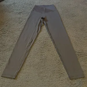 Aerie Offline cross waist dark gray leggings, size small thumbnail 1