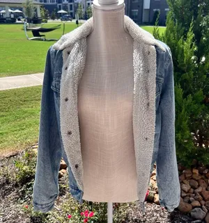 Levi's Light Blue Denim Jacket with White Sherpa Collar thumbnail 6