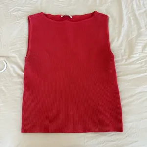 Abercrombie thick red ribbed tank thumbnail 2