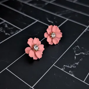 Vintage Stud Earrings Peachy Pink Flower with Gem Retro Floral thumbnail 3