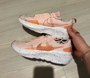 Nike Sneakers thumbnail 1