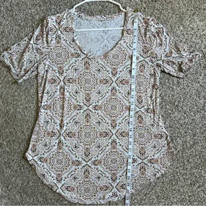 🦋 Maurices 24/7 Flawless Medallion Tunic Tee Casual Soft Comfy Summer Large thumbnail 7