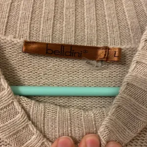 Chunky‎ Knit Sweater in Taupe woman’s L Long thumbnail 2